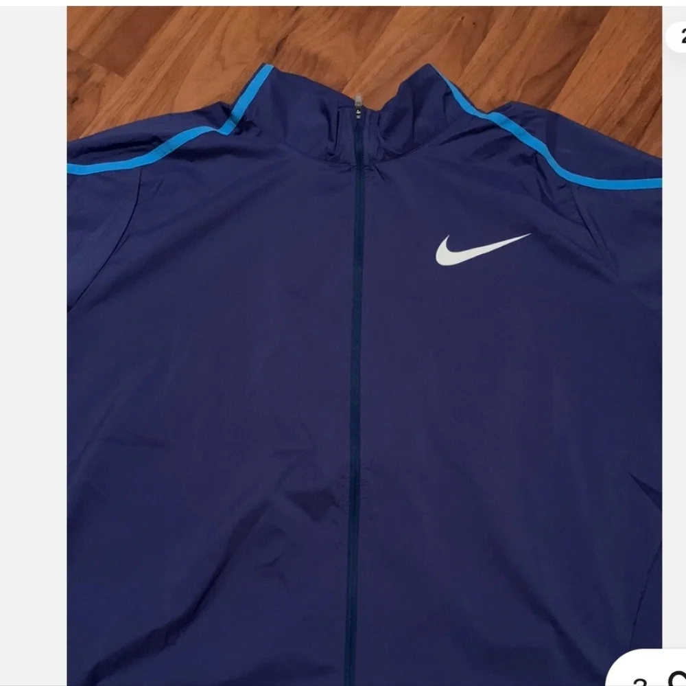 Nike light weight